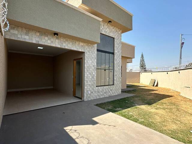 #0002 - Casa para Venda em Aparecida de Goiânia - GO - 1