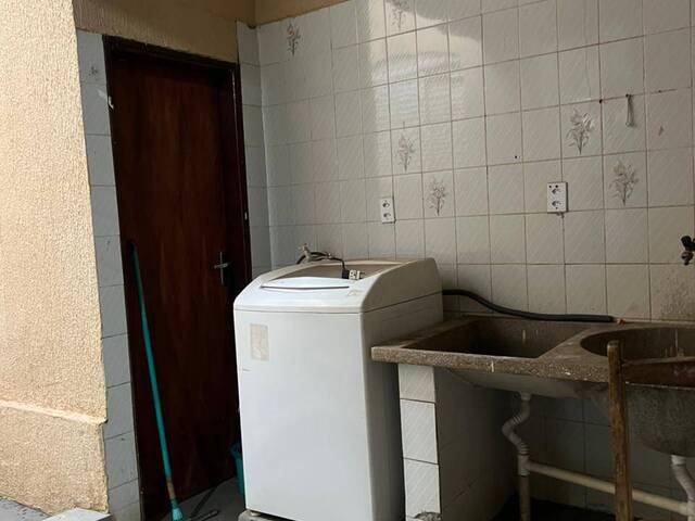 #21 - Casa para Venda em Goiânia - GO - 3