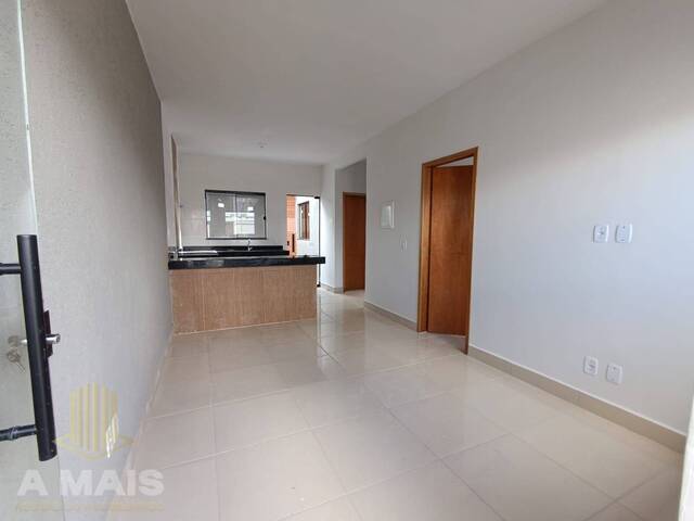 #38 - Casa para Venda em Goiânia - GO - 3