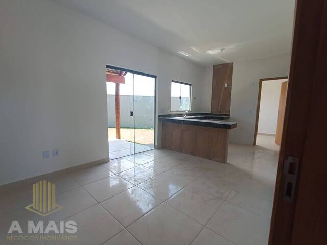 #41 - Casa para Venda em Senador Canedo - GO - 2