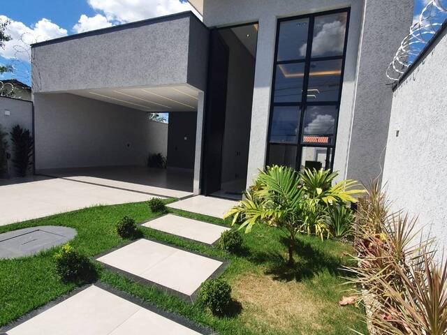 #46 - Casa para Venda em Goiânia - GO - 1