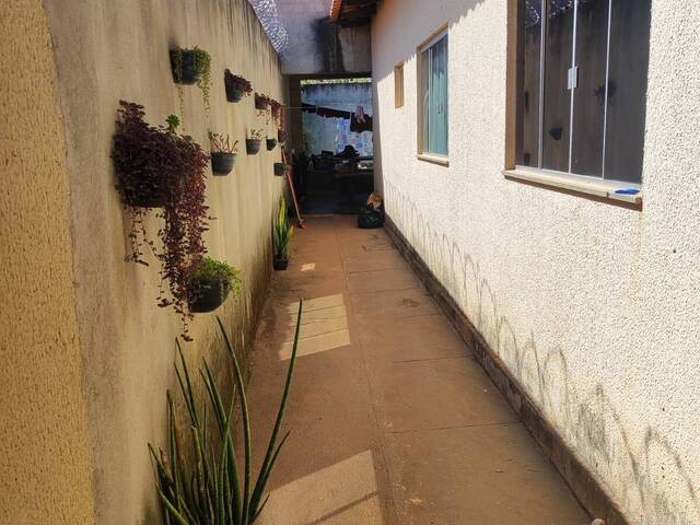 #48 - Casa para Venda em Aparecida de Goiânia - GO - 3